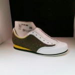Hermes, la scarpa che ricarica cellulari e lettori audio