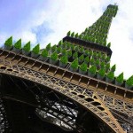 Parigi, la Tour Eiffel si tinge di verde