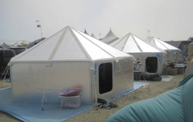 Refugee shelter